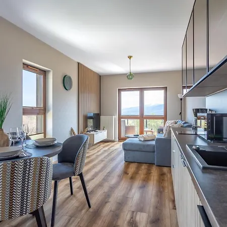 Park C9-z Dostepem Do Basenu, Sauny, Jacuzzi, Silowni